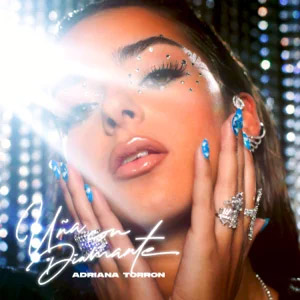 Álbum Uña Con Diamante de Adriana Torrón